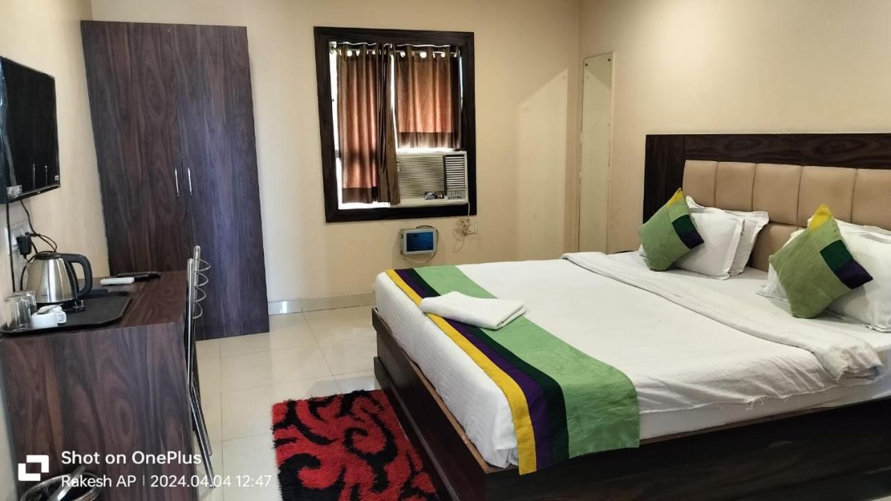 Hotel Paradise Convention Bhubaneswar Extérieur photo